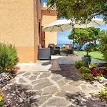 Seashore Of The Marina Of Sorso, 3 Rooms, Veranda On The Sea, Garden Sorso