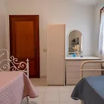 Seashore Of The Marina Of Sorso, 3 Rooms, Veranda On The Sea, Garden Sorso