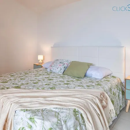 Seashore Of The Marina Of Sorso, 3 Rooms, Veranda On The Sea, Garden וילה