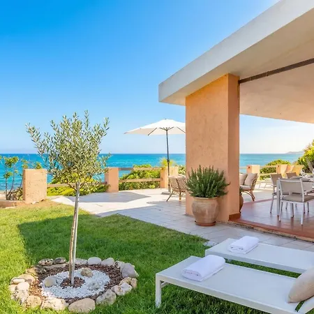 Seashore Of The Marina Of Sorso, 3 Rooms, Veranda On The Sea, Garden *