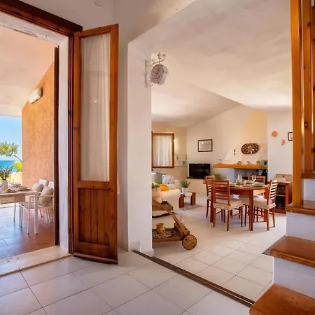 Seashore Of The Marina Of Sorso, 3 Rooms, Veranda On The Sea, Garden