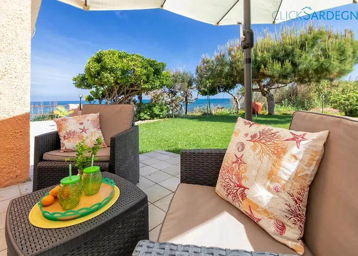Villa Seashore Of The Marina Of Sorso, 3 Rooms, Veranda On The Sea, Garden