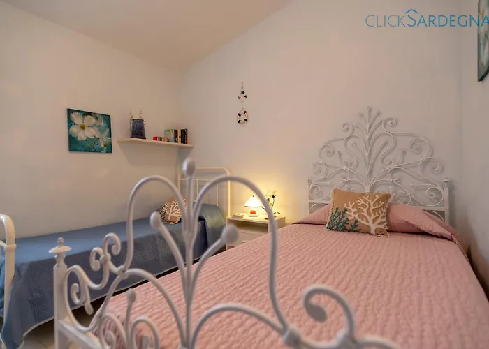 Seashore Of The Marina Of Sorso, 3 Rooms, Veranda On The Sea, Garden * Sorso