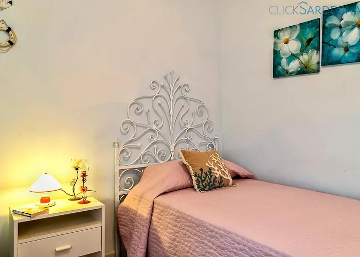 Villa Seashore Of The Marina Of Sorso, 3 Rooms, Veranda On The Sea, Garden *