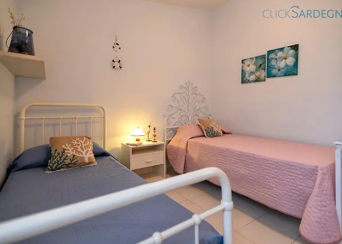 Seashore Of The Marina Of Sorso, 3 Rooms, Veranda On The Sea, Garden Sorso